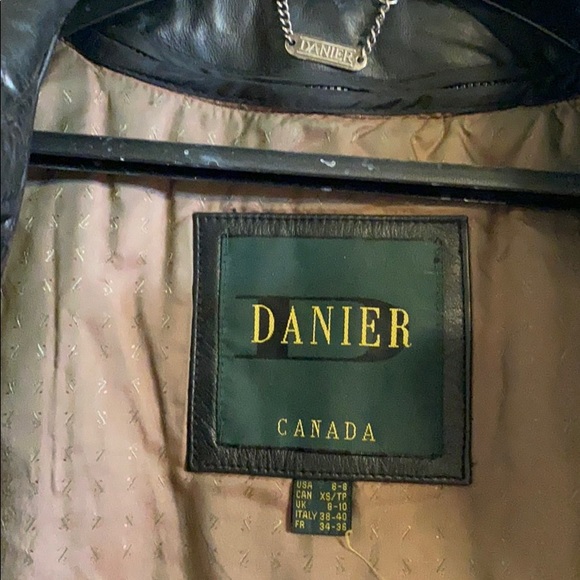 Danier leather coat - men’s - Picture 2 of 5